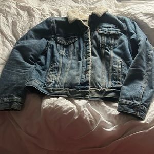 Levi’s Sherpa jacket women’s XL